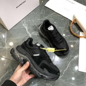 Men/Women Balenciaga Triple S 2.0 Black Sneaker