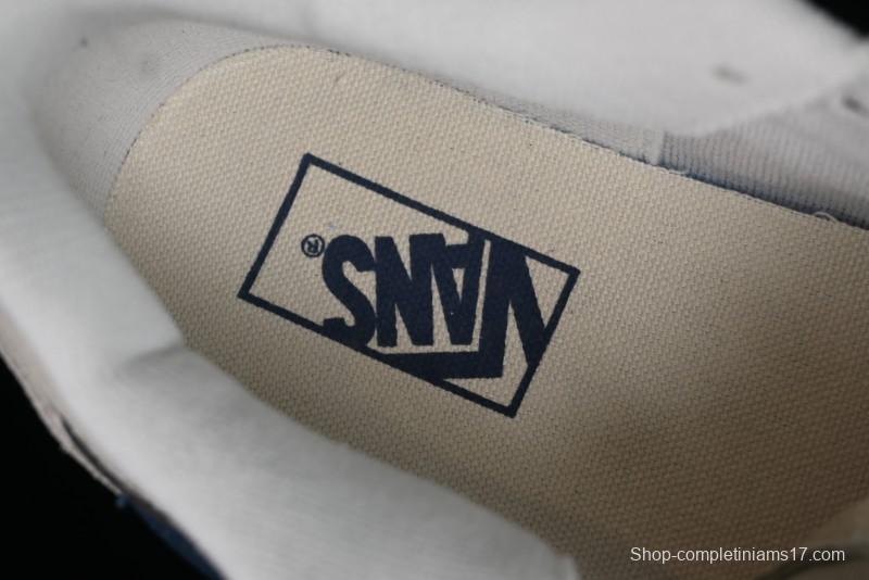 Vans Classics Knu Skool Retro Sneakers with Oversized Toe and Thickened Tongue - VN0009SXS009