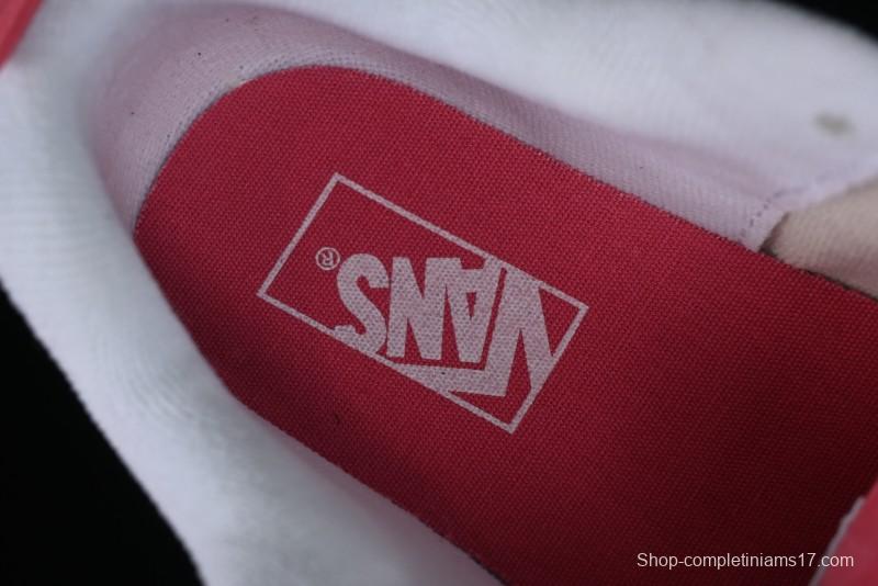 Vans Classics Knu Skool Retro Sneakers with Thick Tongue and Puffy Design - VN0009QCBJ1