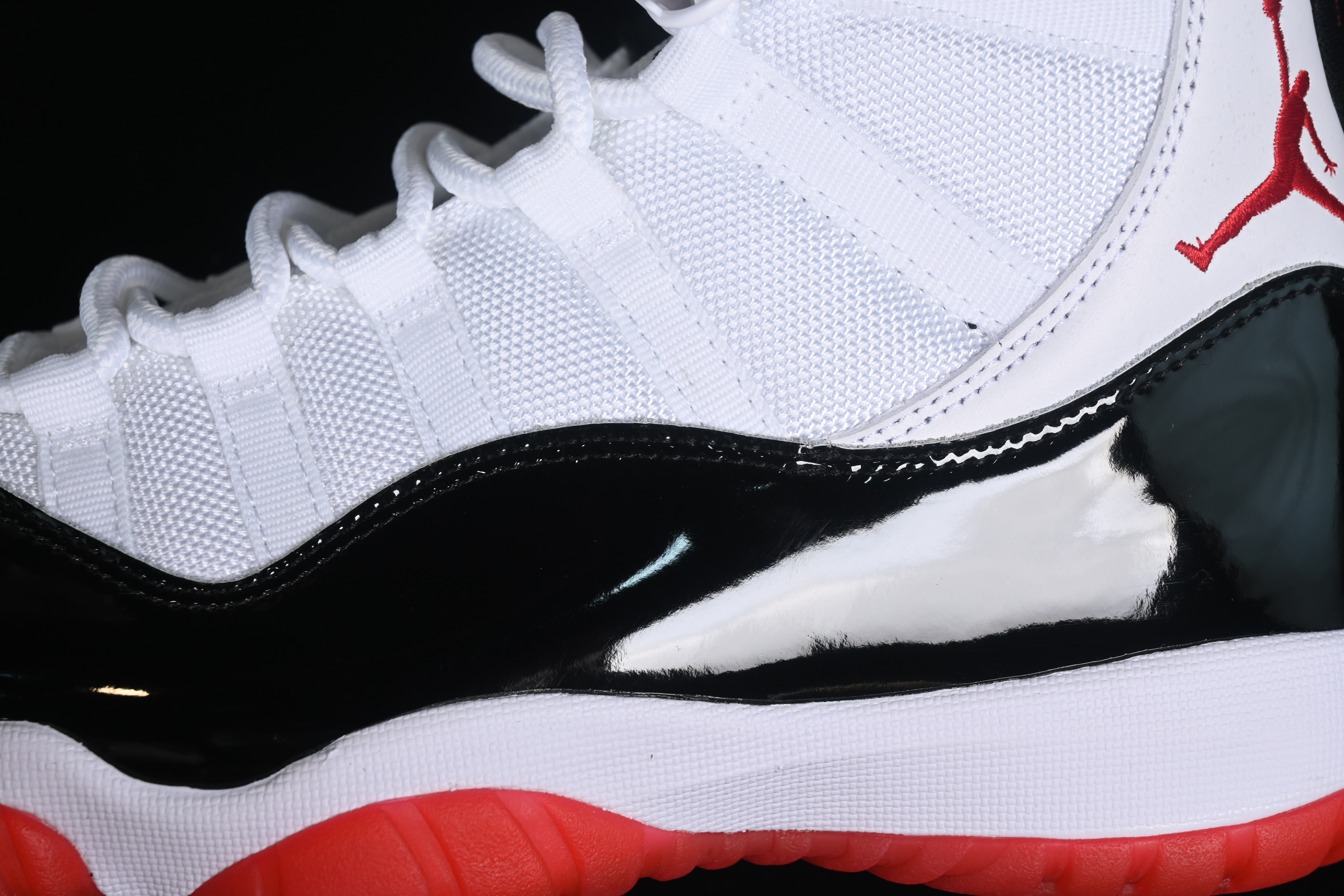 Nike Air Jordan 11 Retro Basketball Shoes with Patent Leather and Carbon Fiber Plate - CT8012-106