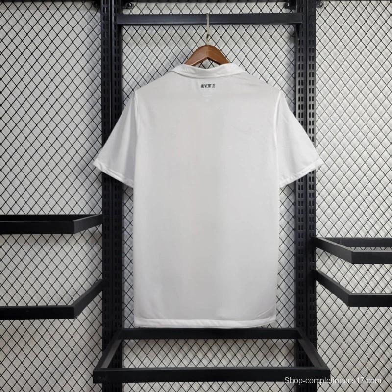 10/11 Retro Juventus Away Jersey