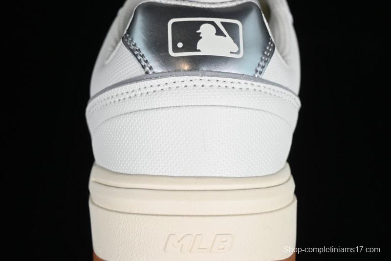 New York Yankees MLB Chunky Runner Basic Lace-Up Lightweight Casual Sneakers - 3ASXCBS4N50IVS