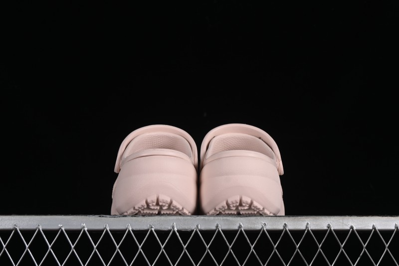 Crocs Classic Clog Cloud Retro Sandals with Adjustable Heel Strap - B.D4