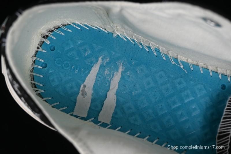 Converse Chuck 70 SNL Low Top Canvas Sneakers with Star Embroidery and Metal Studs - A11612C