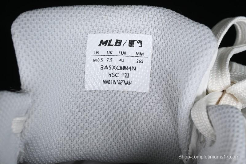 MLB Chunky Liner New York Yankees Sneakers with Lightweight Thick Sole and Hook Loop Closure - 3ASXCMM4N50GRS