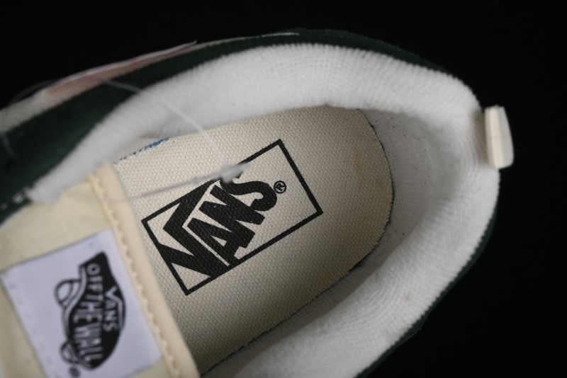 Vans Knu-Skool High Street American Retro Canvas Skate Shoes in Black Green - VN000CSQW3Z