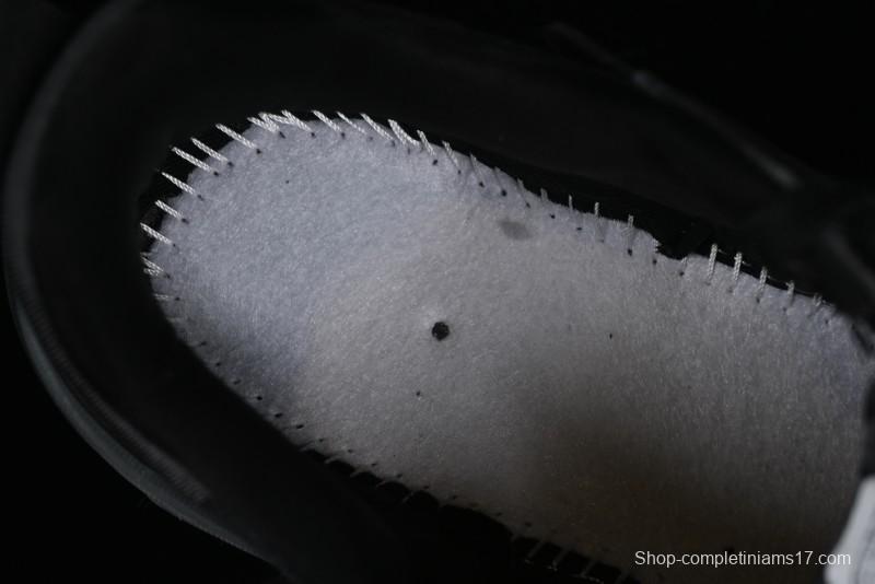 Nike Runtekk V2K Retro Low-Top Running Shoes with Cushlon Midsole and Anti-Slip Design - FD0736-001