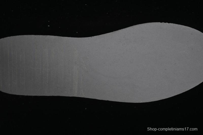 Nike SB Dunk Low Casual Skate Shoes in Blackberry Pink - CW1590-100