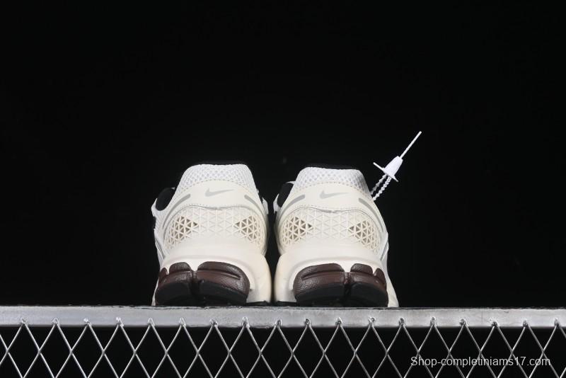 Nike Zoom Vomero 5 Retro Casual Running Shoes with Lightweight EVA Midsole - FJ2028-001