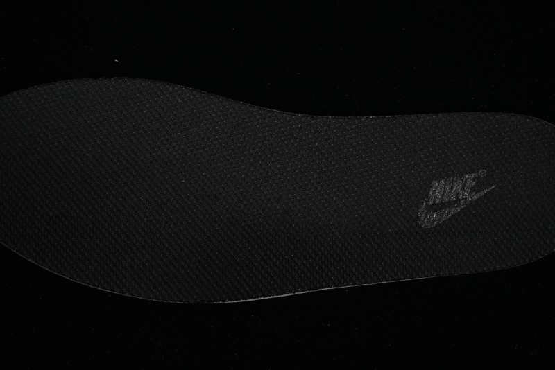 Nike Runtekk V2K Retro Low-Top Running Shoes with Cushlon Midsole and Anti-Slip Design - FD0736-001