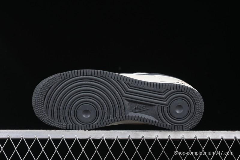 Nike Air Force 1 '07 Low Casual Sneakers in Black Pigskin - XZ6188-705