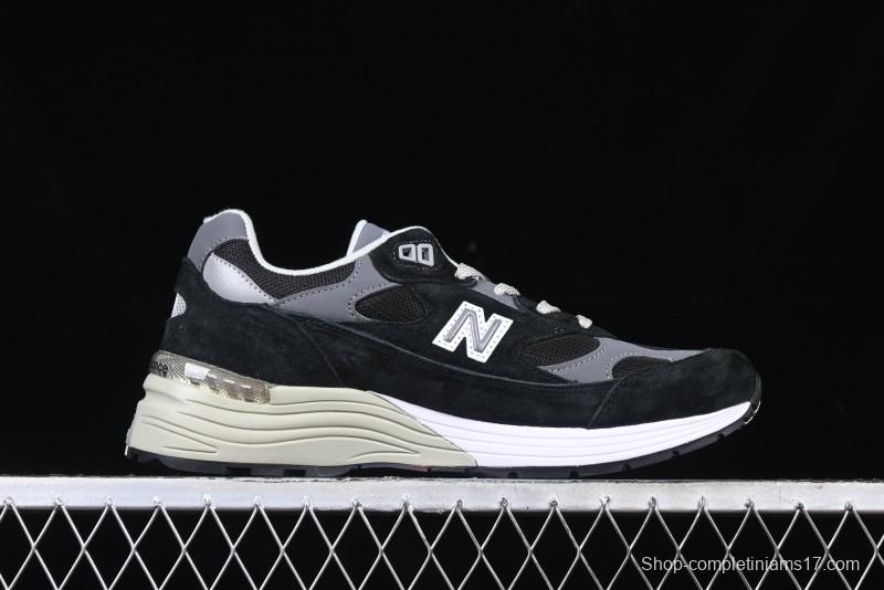 New Balance Made In USA 992 Classic Retro Running Sneakers with Superior Comfort - M992BK