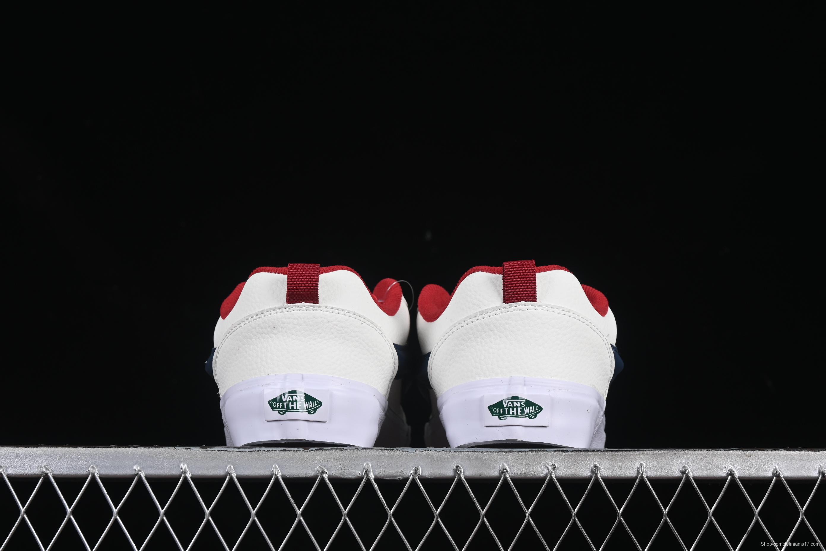 Vans Knu Skool Low Top Retro Chunky Sneakers with Oversized Logo - VN0009QC377