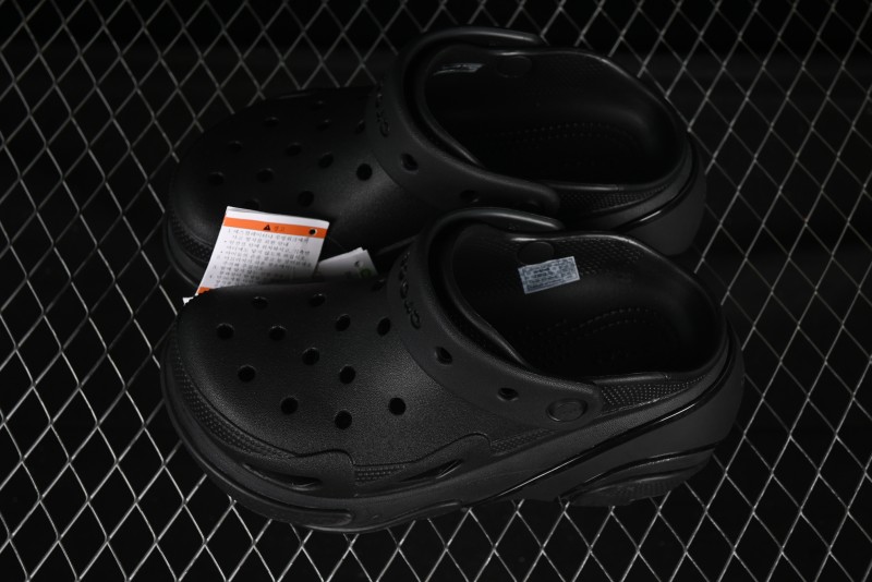 Crocs Bubble Crush Reflector Clogs - B.D4