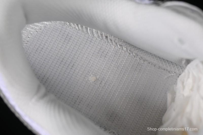 Nike V5 RNR Millennium Classic Retro Running Shoes with Foam Midsole - HJ5228-102