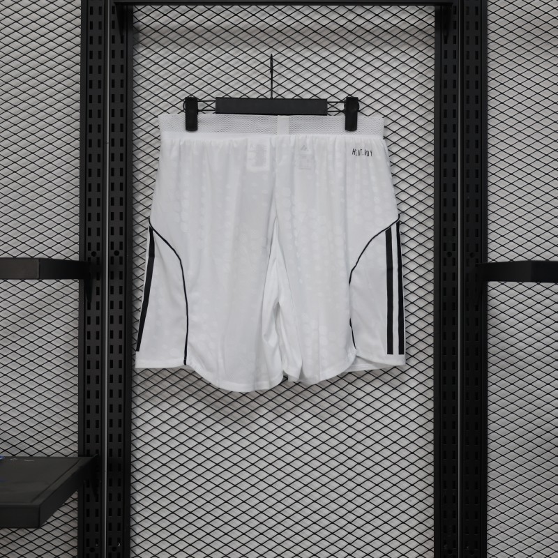 Player Version 25/26 Manchester United Home Shorts