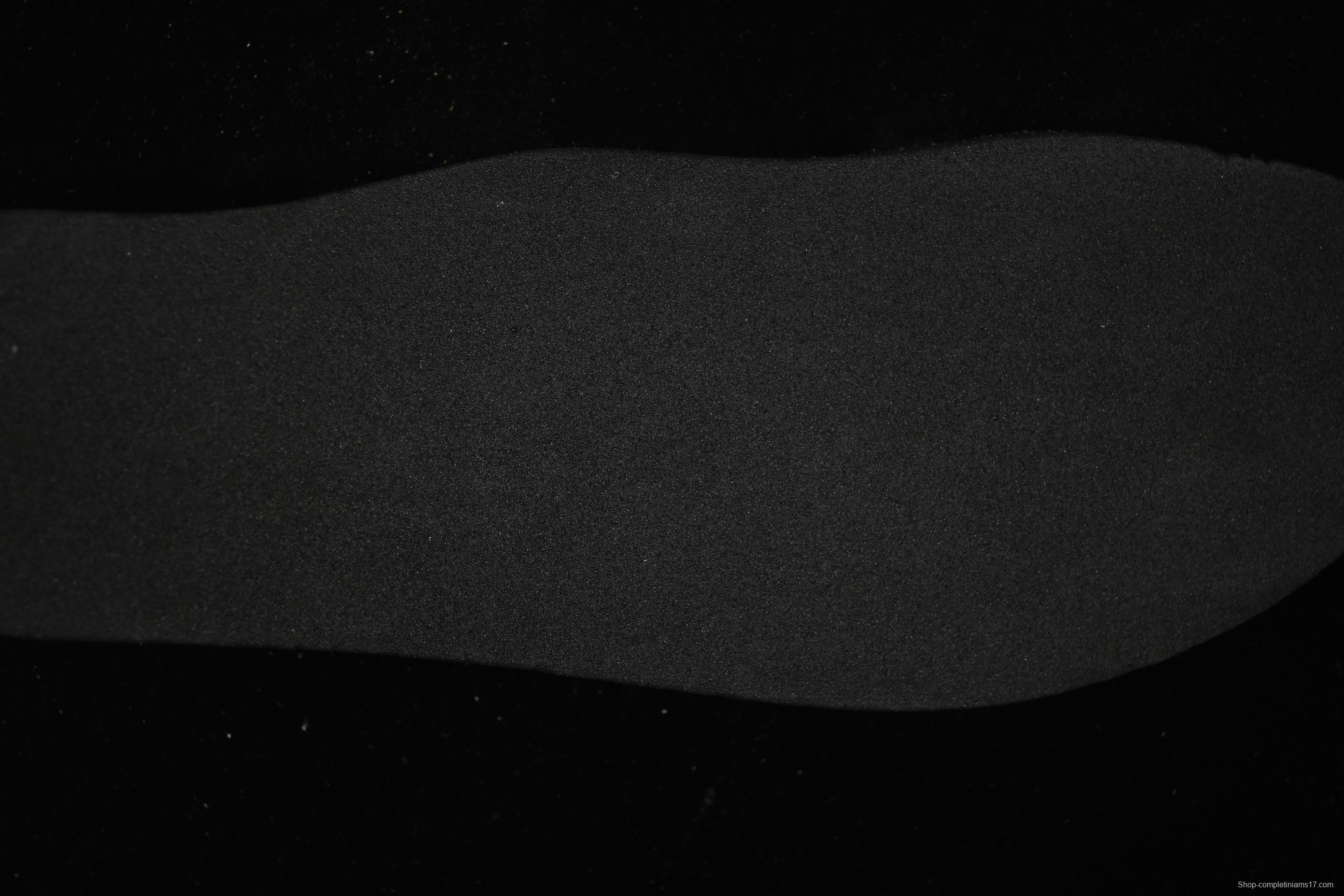 Nike Air Max 90 Retro Running Shoes with Visible Air Cushion - FN7810-001