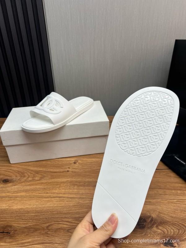 2025 Dolce & Gabbana White Rubber Slippers
