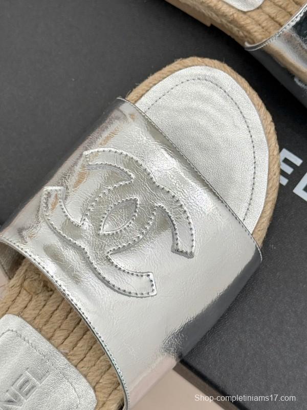 2025 Slippers Chanel Silver Leather Espadrille CC KFY00230