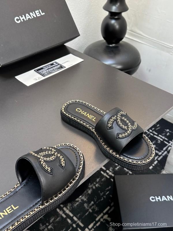2025 Women Chanel Black Leather Slippers Chain Detail LY00320