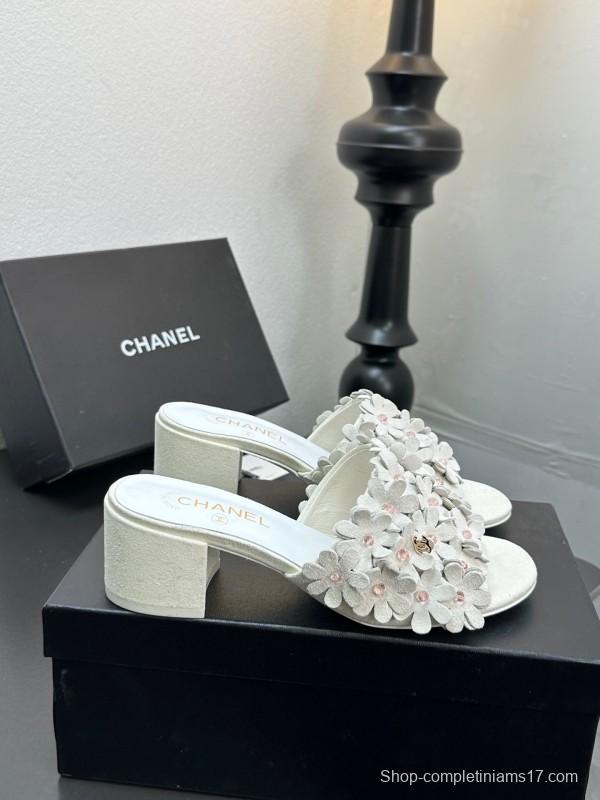 2025 Women Chanel White Leather Sandals