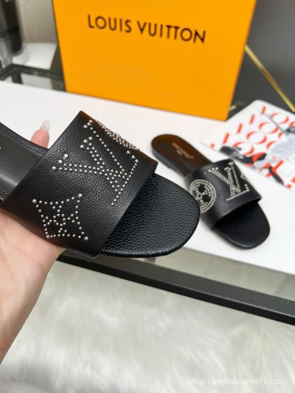 2025 Women Louis Vuitton Black Lambskin Slippers Riveted LY00200