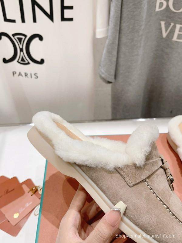 2024 Slippers LP Beige Suede Shearling