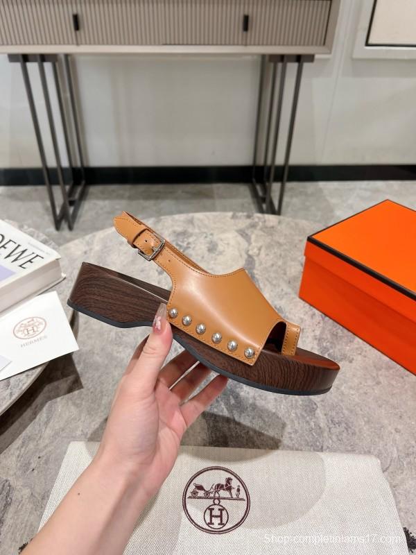 2025 Women Hermès Brown Leather Sandals KFY00250