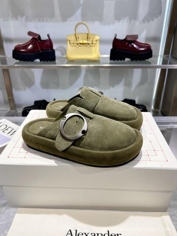 2025 Unisex ALEXANDER MCQUEEN Olive Suede Slippers