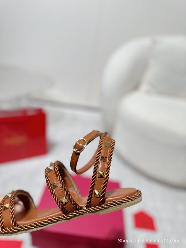 2025 Women Valentino Brown Leather Sandals Braided Craftsmanship LY00250