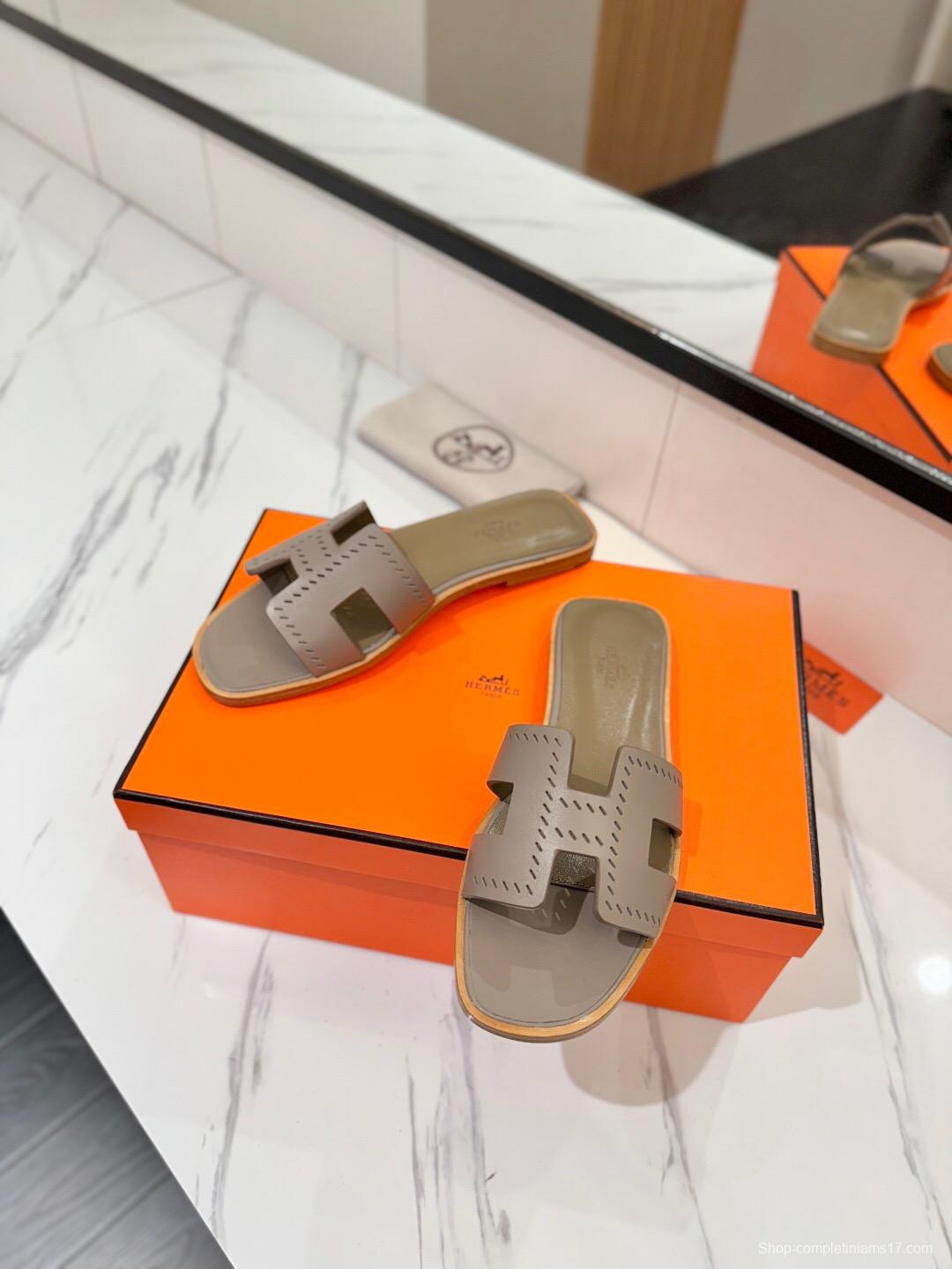 2025 Women Hermès Beige Leather Slippers