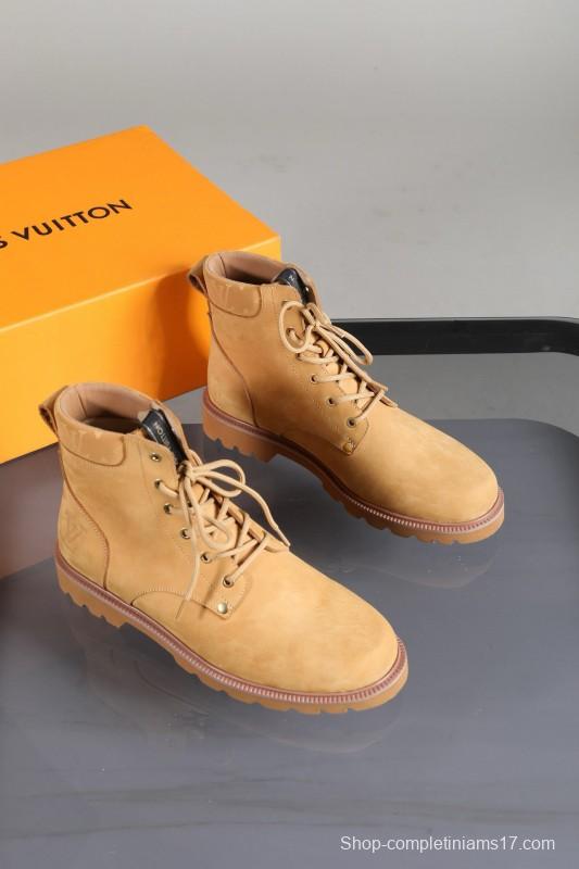 2024 Men Louis Vuitton Beige Nubuck Leather Ankle Boots MJ00470