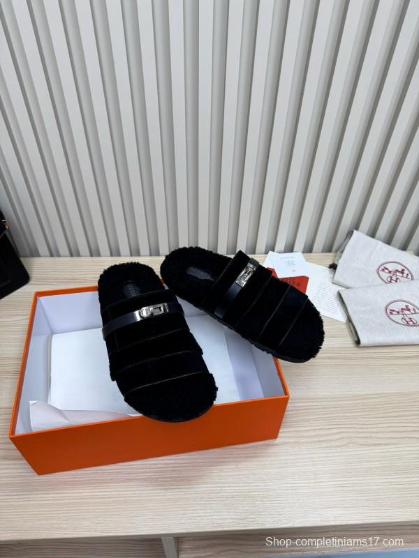 2024 Slippers Hermès Black Sheepskin Slippers MJ00300