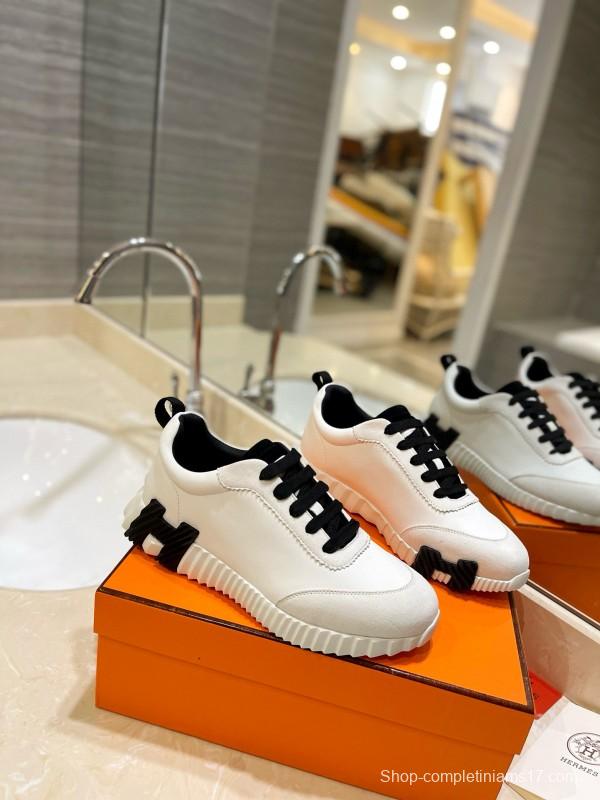 2024 Unisex Hermès White Black Imported Coxskin Rain Cloth Casual Sneakers MJ00320