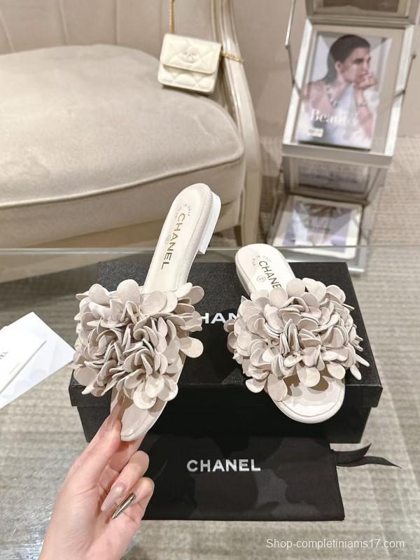 2025 Women Chanel Beige Leather Mules Floral Decoration