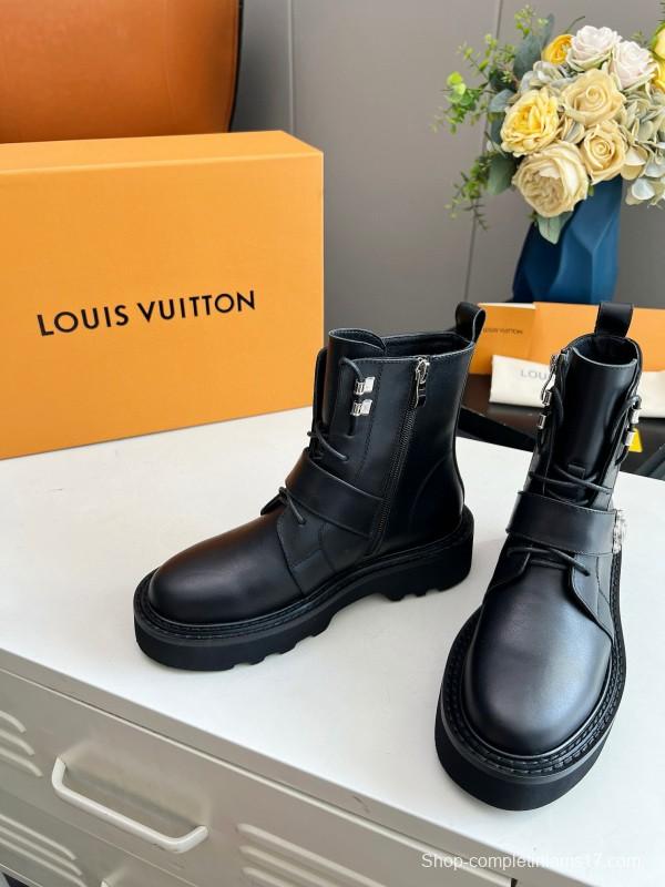 2024 Women Louis Vuitton Black Calf Leather Ankle Boots MJ00310