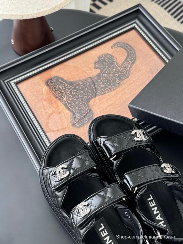2025 Women Chanel Black Patent Leather Sandals LY00320