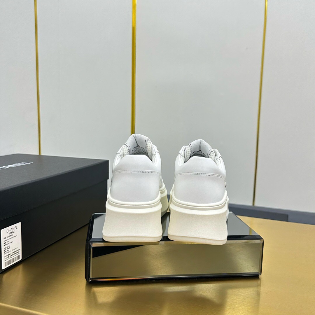 2025 Women Chanel White Leather Sneakers Thick Sole