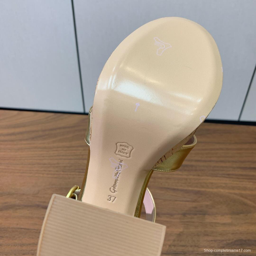 2025 Women Gianvito Rossi Gold Leather Platform Sandals KFY00320