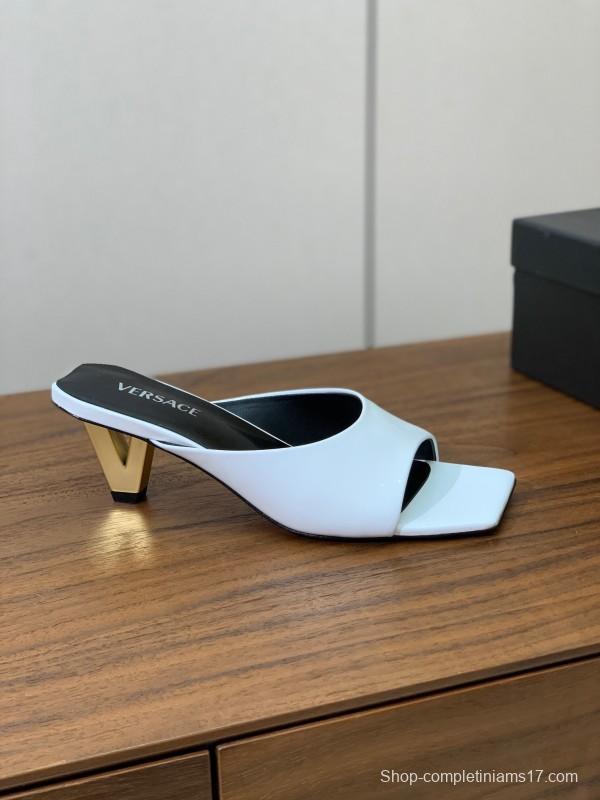 2025 Women VERSACE White Patent Leather Slippers KFY00280