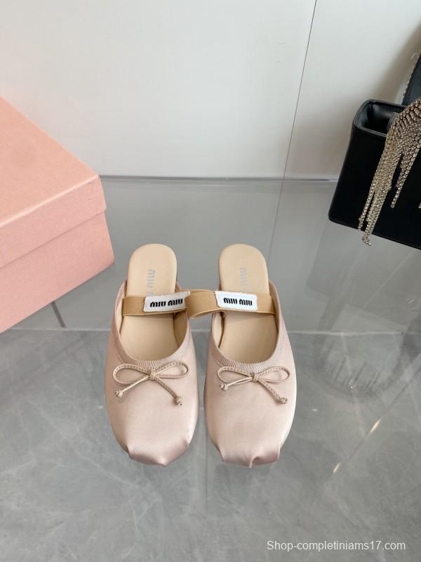 2025 Women Miu Miu Beige Satin Slippers KFY00280