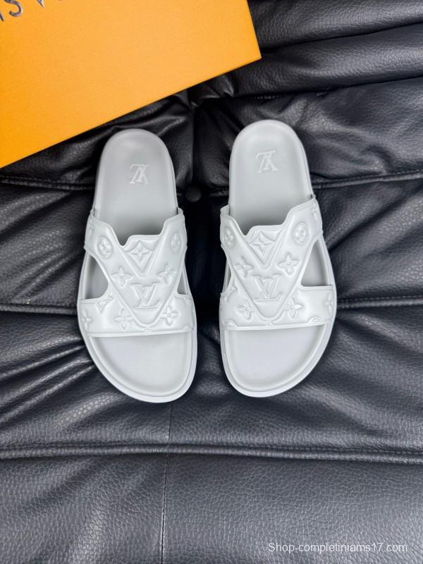2025 Men Louis Vuitton White Rubber Slippers AS00180