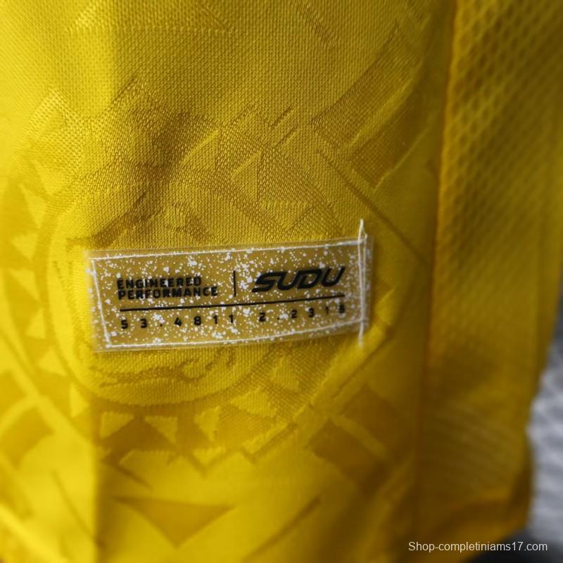 Player Version 25/26 Wolverhampton Wanderers Home Jersey