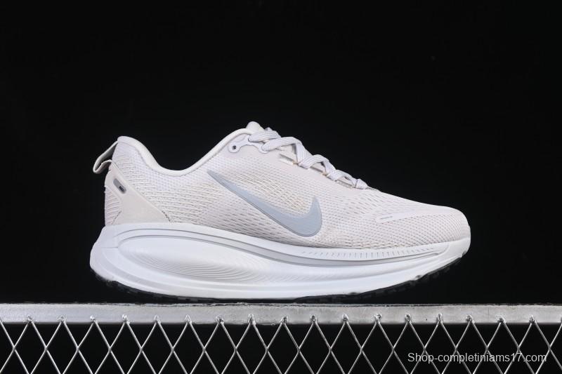 Nike Air Zoom Vomero 18 Cushioned Running Shoes - HM6803-009