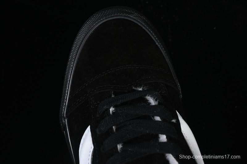 Vans Knu Skool Low-Top Suede Skate Shoes - VN0009QCBMA