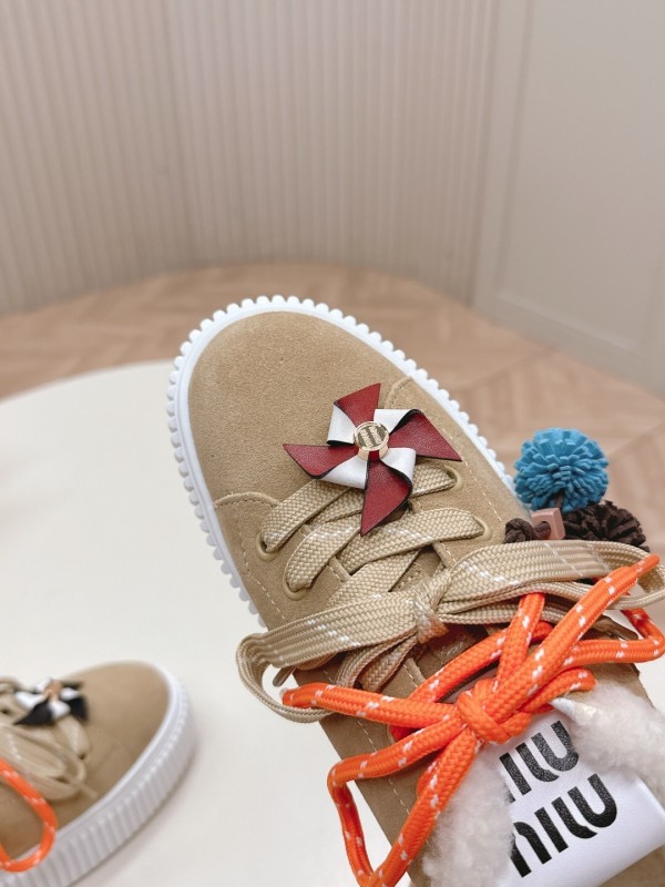 Miu Miu 3D Embroidered Platform Casual Shoes - LY00320/LY00340