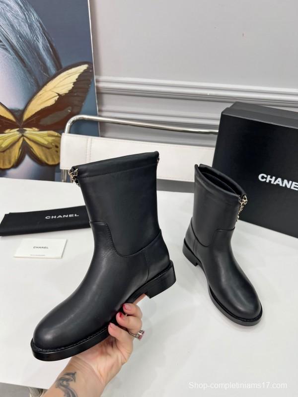 Chanel 2025 SS Quilted Leather Chain CC Flat Ankle Boots - LY00400