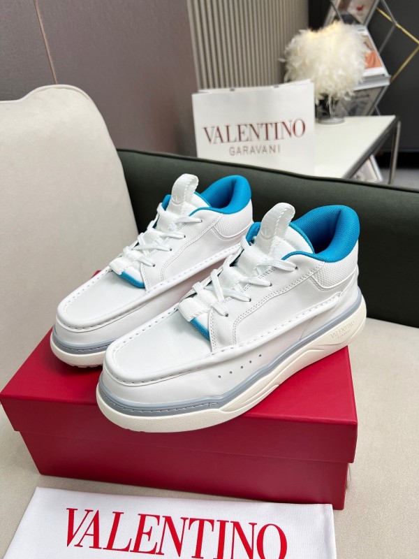VALENTINO RUNBOOT Mid-Top Sneakers with Lightweight Comfort - AS00380