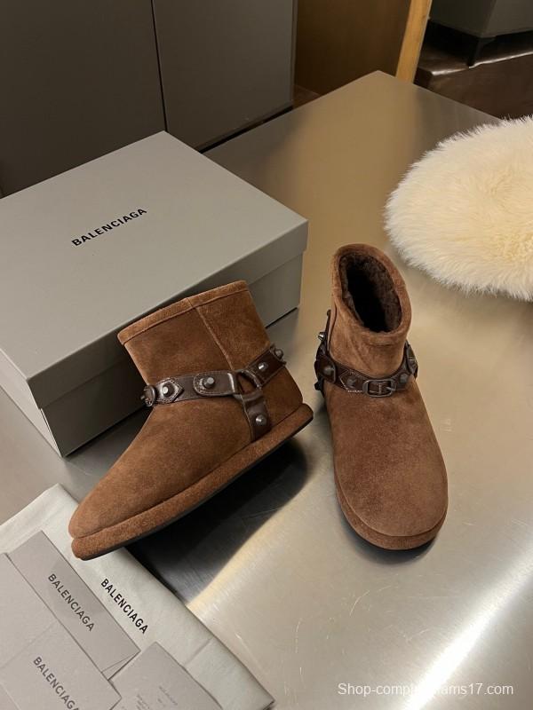 Balenciaga Fall Winter 2025 Buckle Studded Snow Boots - LY00300