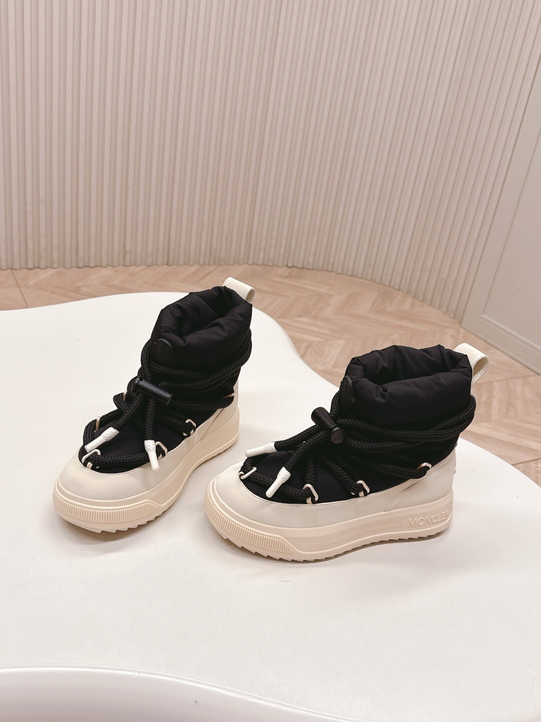 Moncler 2025 SS New Snow Boots - LY00360